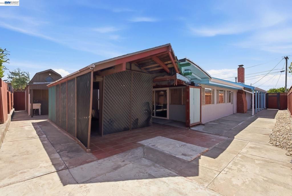 Image 33 of property listing at 6440 Lotus Ct, Newark, CA 94560