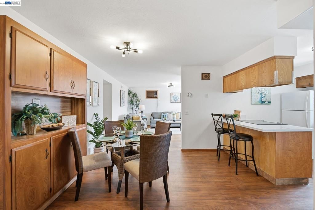 Image 7 of property listing at 6440 Lotus Ct, Newark, CA 94560