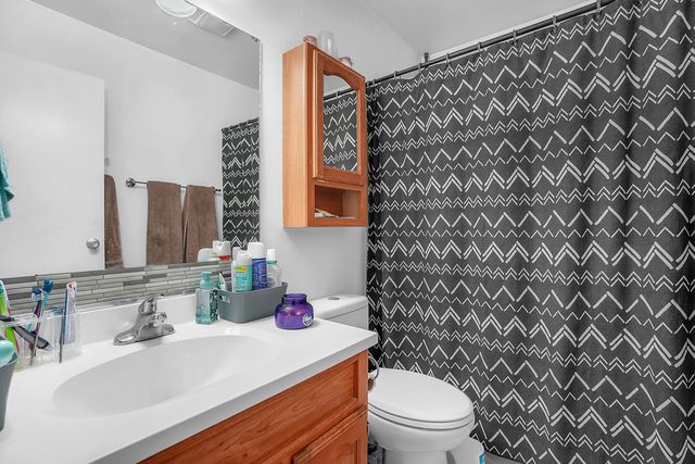 2201 Sturdy Road, Valparaiso, IN 46383