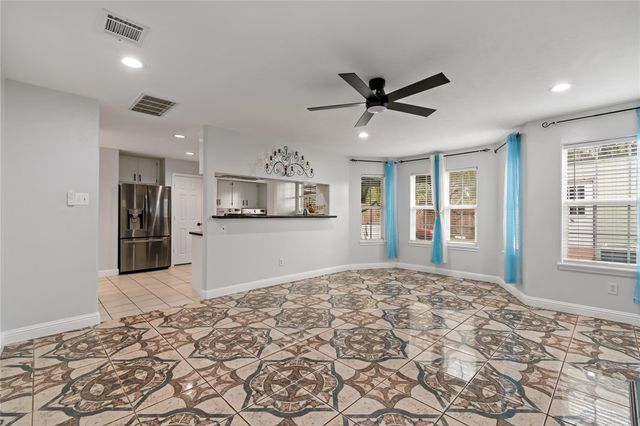 507 Firnat Street, Houston, TX 77022