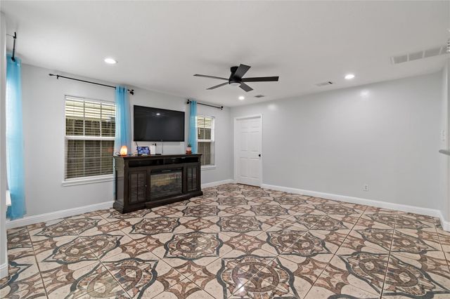 507 Firnat Street, Houston, TX 77022