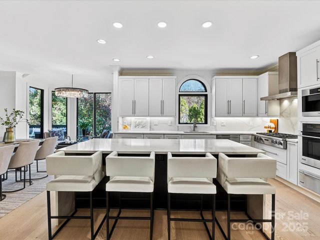 15611 Ballantyne Country Club Drive, Charlotte, NC 28277