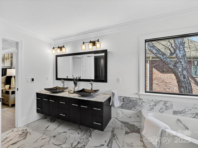 15611 Ballantyne Country Club Drive, Charlotte, NC 28277