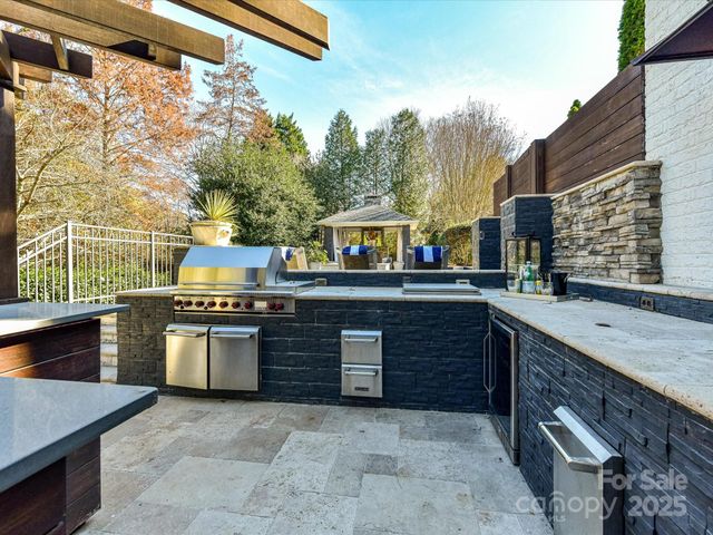 15611 Ballantyne Country Club Drive, Charlotte, NC 28277