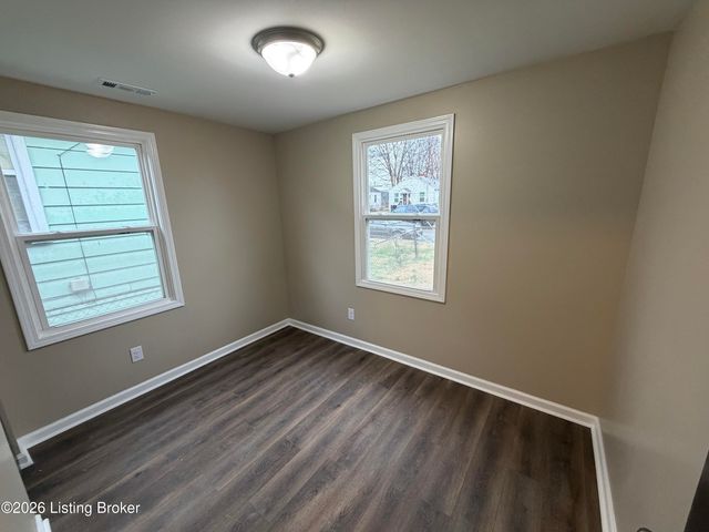 3366 Peachtree Ave, Louisville, KY 40215