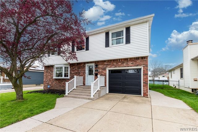 13 Grand Prix Drive, Cheektowaga, NY 14227