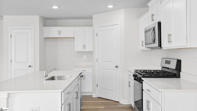 123 Bobbin Road, Greenville, SC 29611