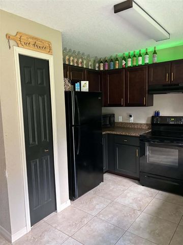 13 LOCUST LOOP, Ocala, FL 34472