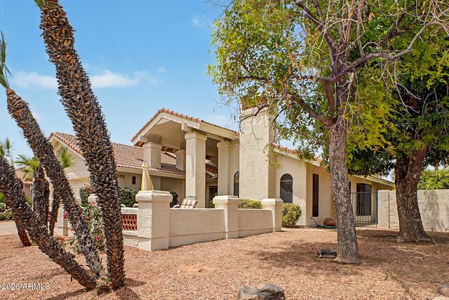 10914 E CHESTNUT Drive, Sun Lakes, AZ 85248