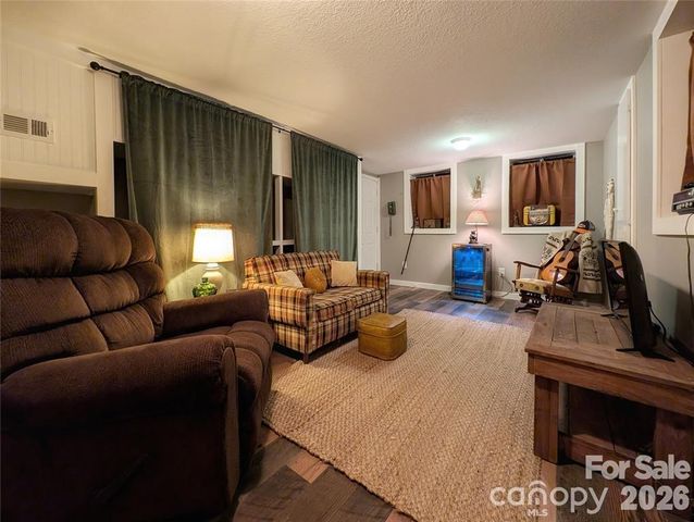 317 Balsam Drive, Waynesville, NC 28786