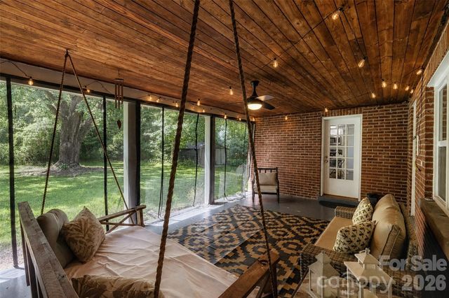 317 Balsam Drive, Waynesville, NC 28786