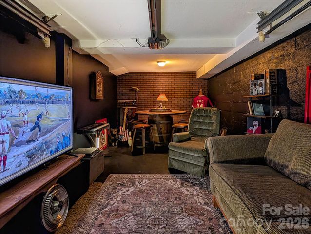 317 Balsam Drive, Waynesville, NC 28786