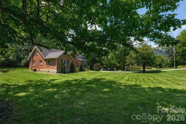 317 Balsam Drive, Waynesville, NC 28786
