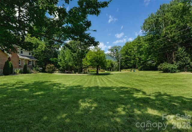 317 Balsam Drive, Waynesville, NC 28786