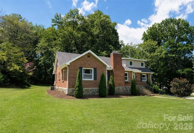 317 Balsam Drive, Waynesville, NC 28786