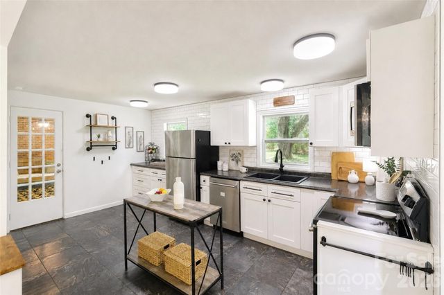 317 Balsam Drive, Waynesville, NC 28786