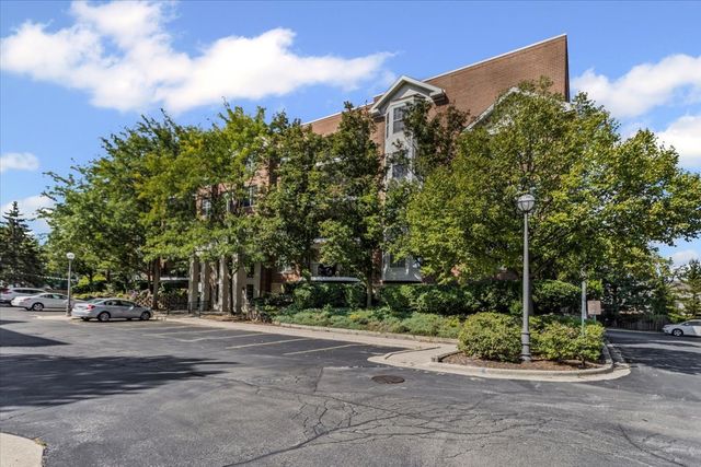 3135 Town Square Drive 401, Rolling Meadows, IL 60008