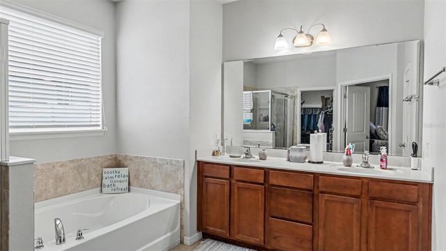 1358 WINDWARD OAKS LOOP, Auburndale, FL 33823