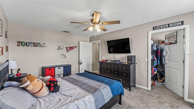 1358 WINDWARD OAKS LOOP, Auburndale, FL 33823