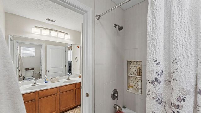 1358 WINDWARD OAKS LOOP, Auburndale, FL 33823