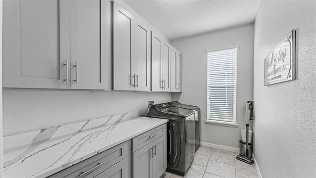 1358 WINDWARD OAKS LOOP, Auburndale, FL 33823