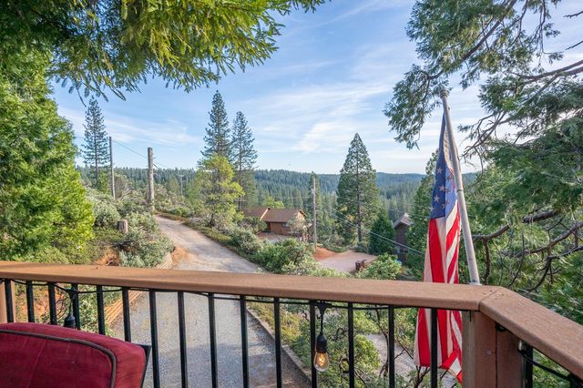 1051 Greensboro Way, Arnold, CA 95223