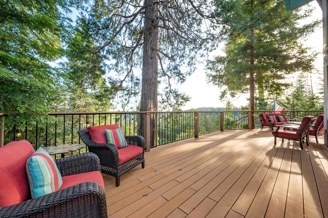 1051 Greensboro Way, Arnold, CA 95223