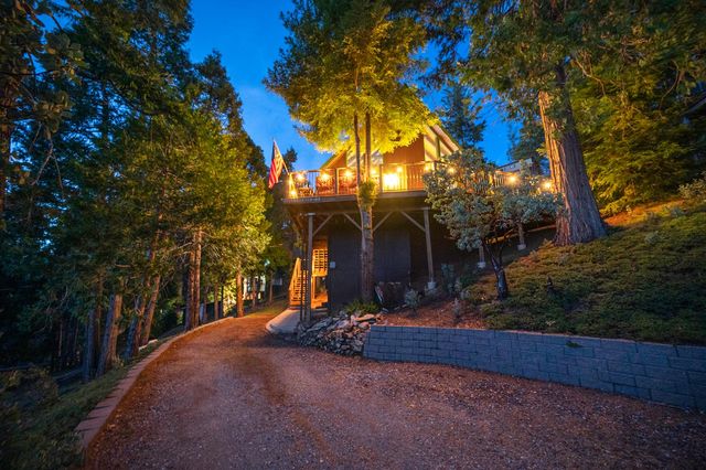 1051 Greensboro Way, Arnold, CA 95223