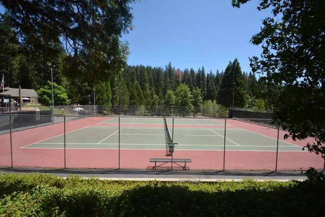 1051 Greensboro Way, Arnold, CA 95223