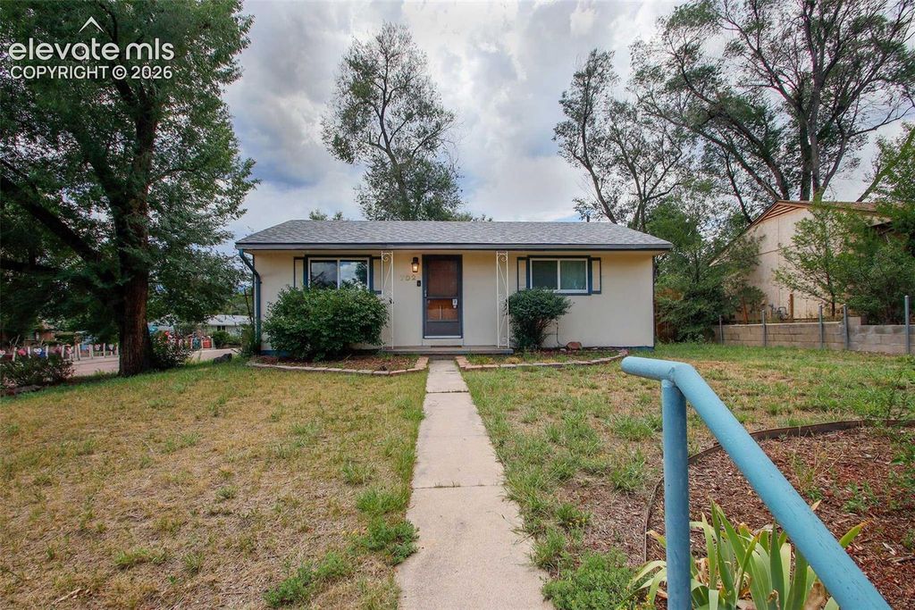 702 Erie Road, Colorado Springs, CO 80910 — photo 5