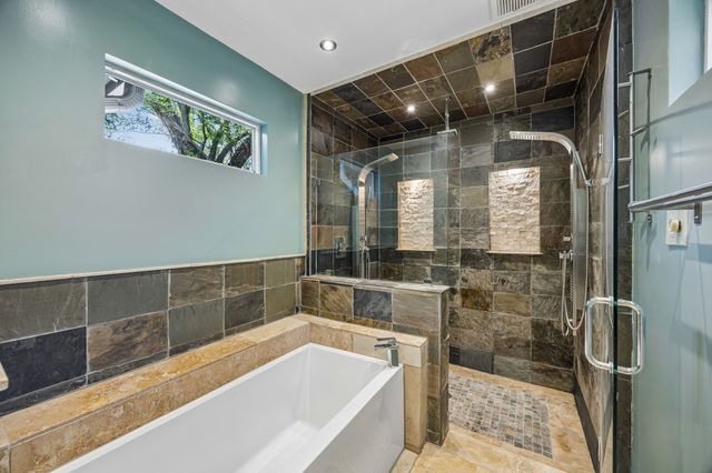 7001 Kingshollow Drive, Dallas, TX 75248