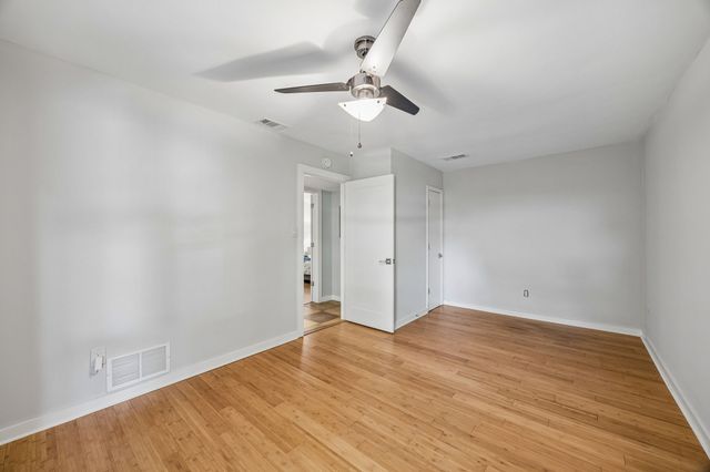 7001 Kingshollow Drive, Dallas, TX 75248