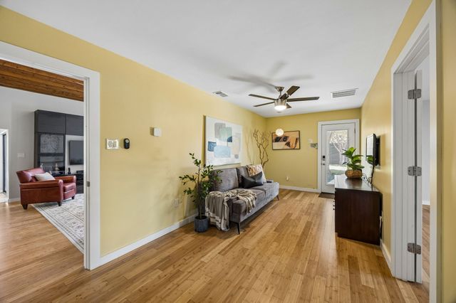 7001 Kingshollow Drive, Dallas, TX 75248