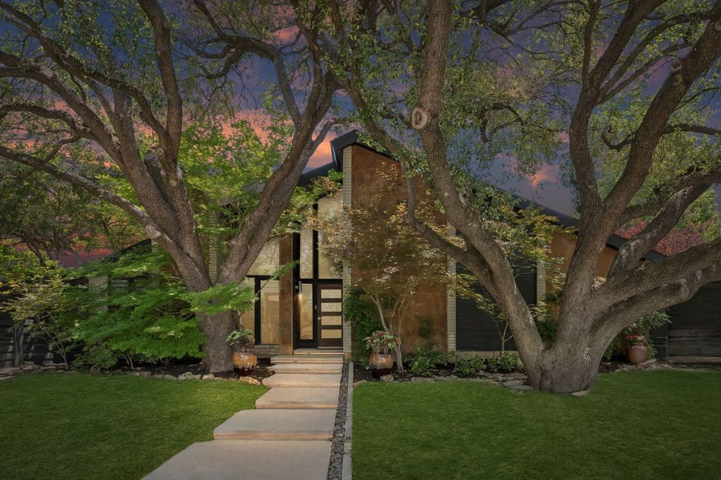 7001 Kingshollow Drive, Dallas, TX 75248