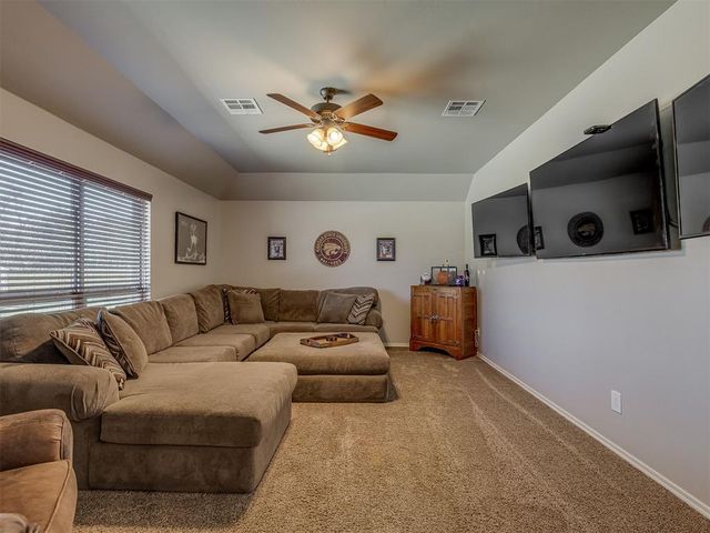 5888 Timberland Crossing, Guthrie, OK 73044