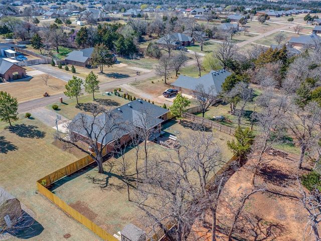 5888 Timberland Crossing, Guthrie, OK 73044