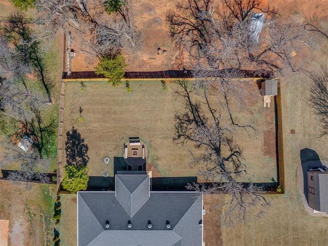 5888 Timberland Crossing, Guthrie, OK 73044