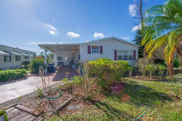 18 Nuevo Leon Road, Port St. Lucie, Port St Lucie, FL 34952