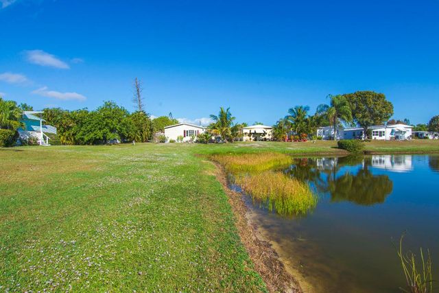 18 Nuevo Leon Road, Port St. Lucie, Port St Lucie, FL 34952