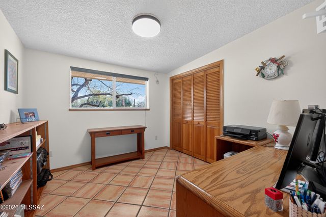 11361 E Calle Vaqueros, Tucson, AZ 85749