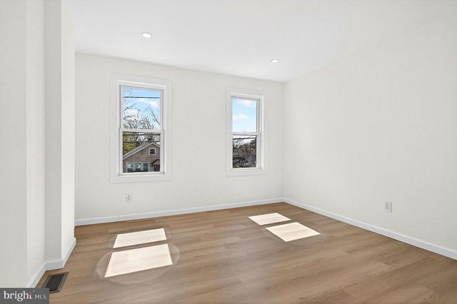 134 GRAND AVE, Hamilton, NJ 08610