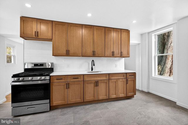 134 GRAND AVE, Hamilton, NJ 08610