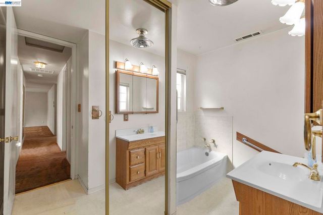 35446 Cleremont Dr, Newark, CA 94560