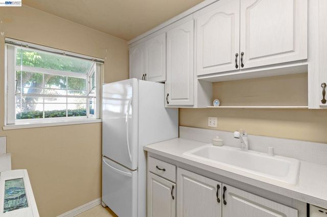 35446 Cleremont Dr, Newark, CA 94560