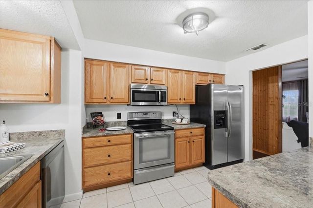 1645 HWY 630 W, Frostproof, FL 33843