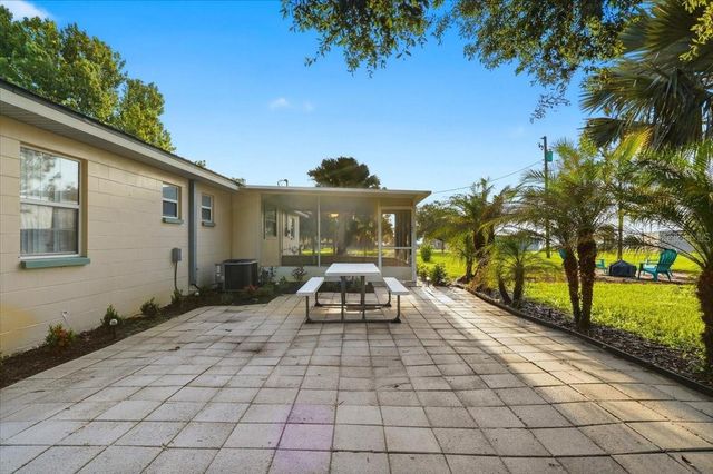 1645 HWY 630 W, Frostproof, FL 33843
