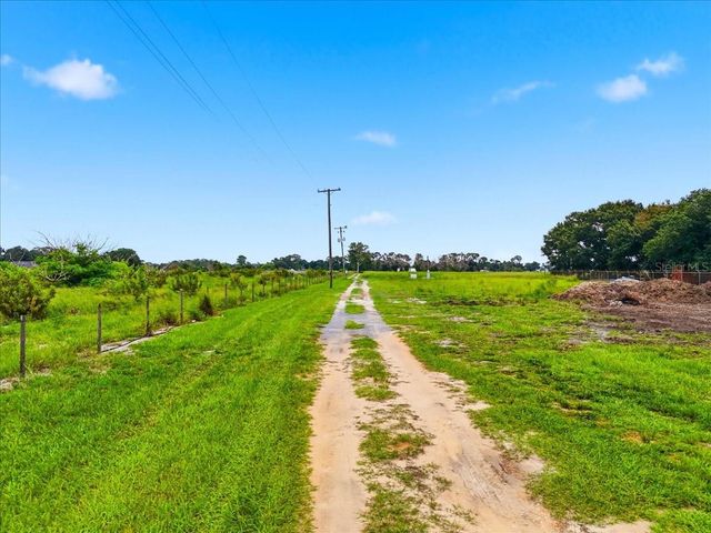 1645 HWY 630 W, Frostproof, FL 33843