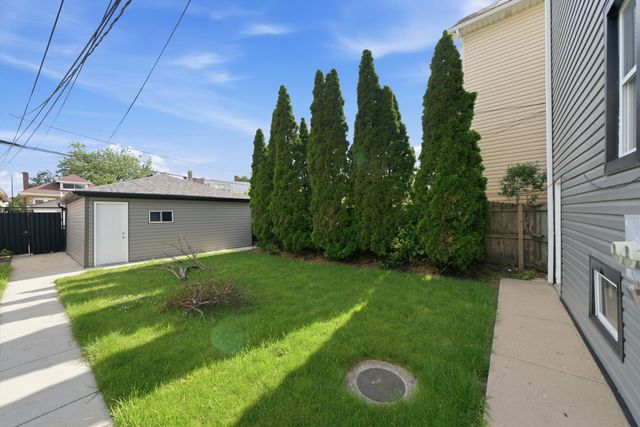 3115 W 54th Place 2, Chicago, IL 60632