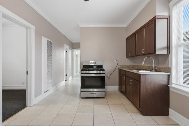 3115 W 54th Place 2, Chicago, IL 60632