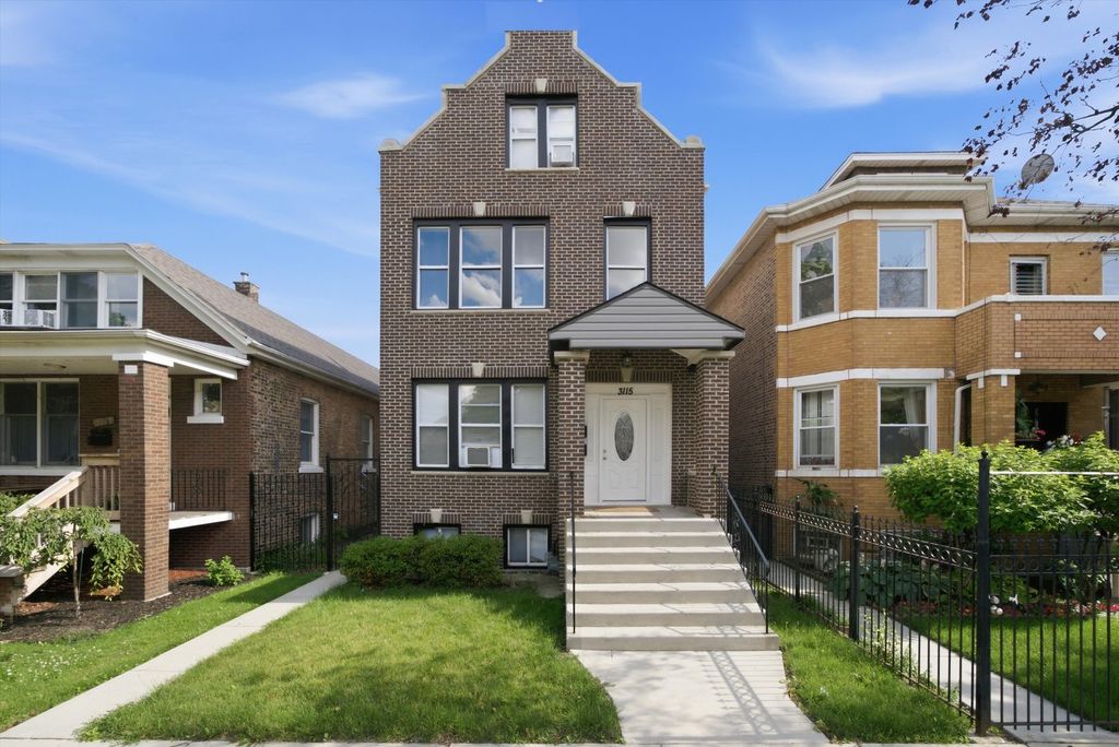 3115 W 54th Place 2, Chicago, IL 60632